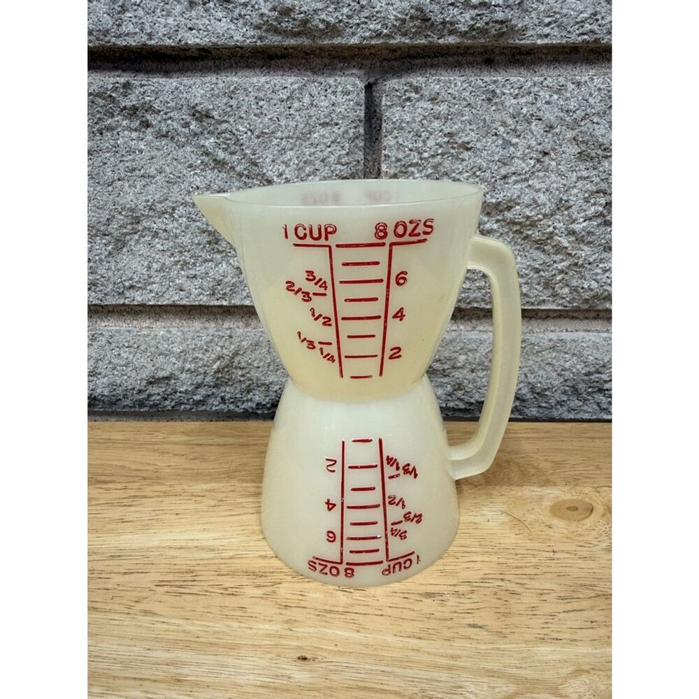 Vintage Tupperware Double measuring cup